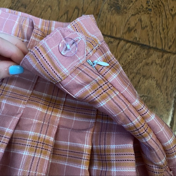 Pink plaid skort - Picture 2 of 6